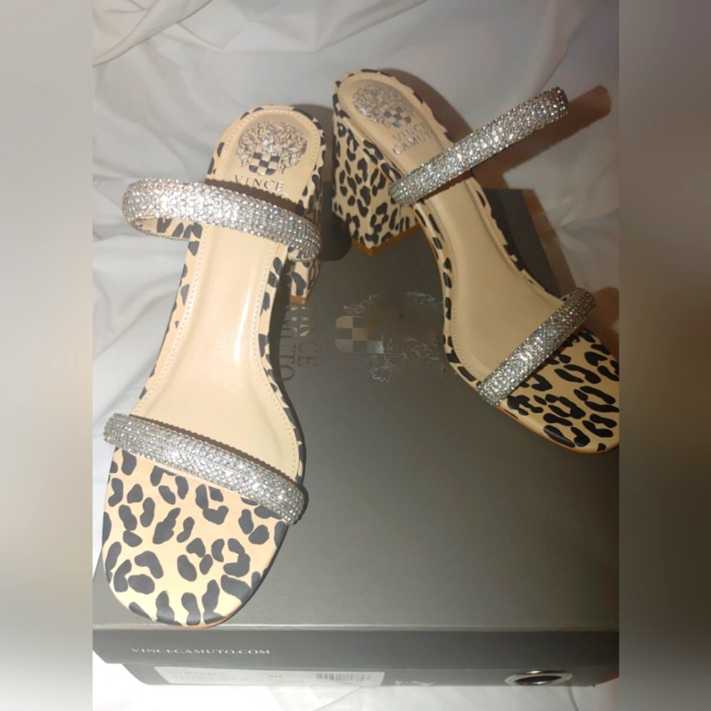 Vince Camuto Shoes | Size 8M | Color Natural Multi Leo NAPPA - NEW